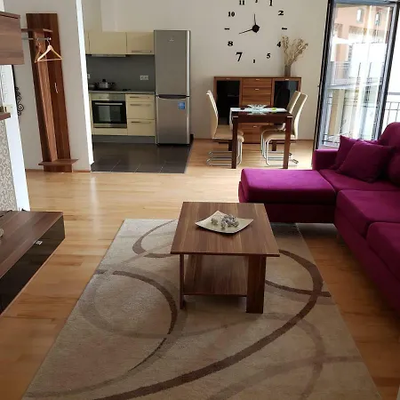 Apartamento Tinodi Utca 1-3 *