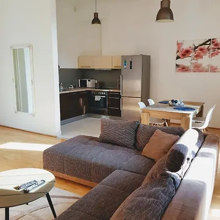 Tinodi Utca 1-3 Apartamento *